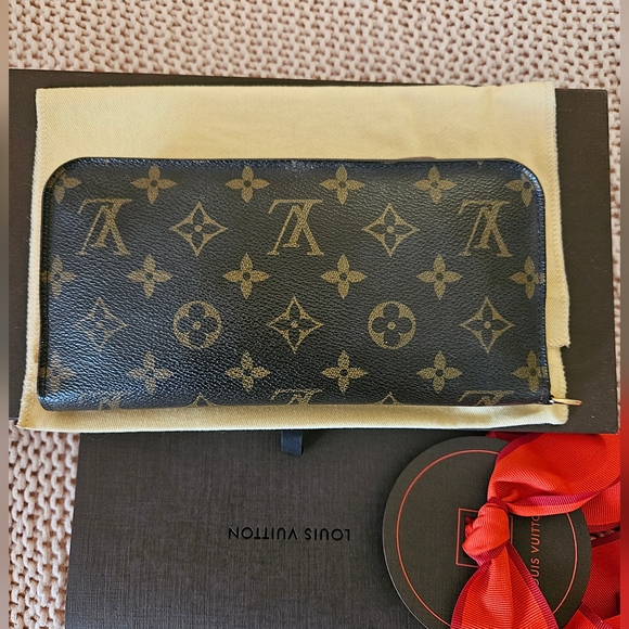 SOLD✨️Authentic✨️Louis Vuitton Monogram Insolite Wallet - Picture 3 of 16